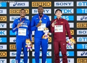 爱游戏下载-快速发展的足球比赛中涌现了新星