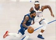 爱游戏在线-独行侠队惨遭惨败，陷入低谷