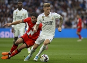 爱游戏体育-关于热那亚客场失利，排名继续下滑的信息