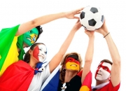 爱游戏官方入口-瑞士队意外闯关足球迷欢呼