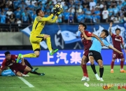 爱游戏在线-包含紧张一幕：大连一方迎战河北华夏的词条