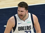 爱游戏下载-东契奇在美洲杯中止步巴萨，引发热议