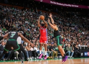 爱游戏在线-火箭险胜凯尔特人，哈登31分