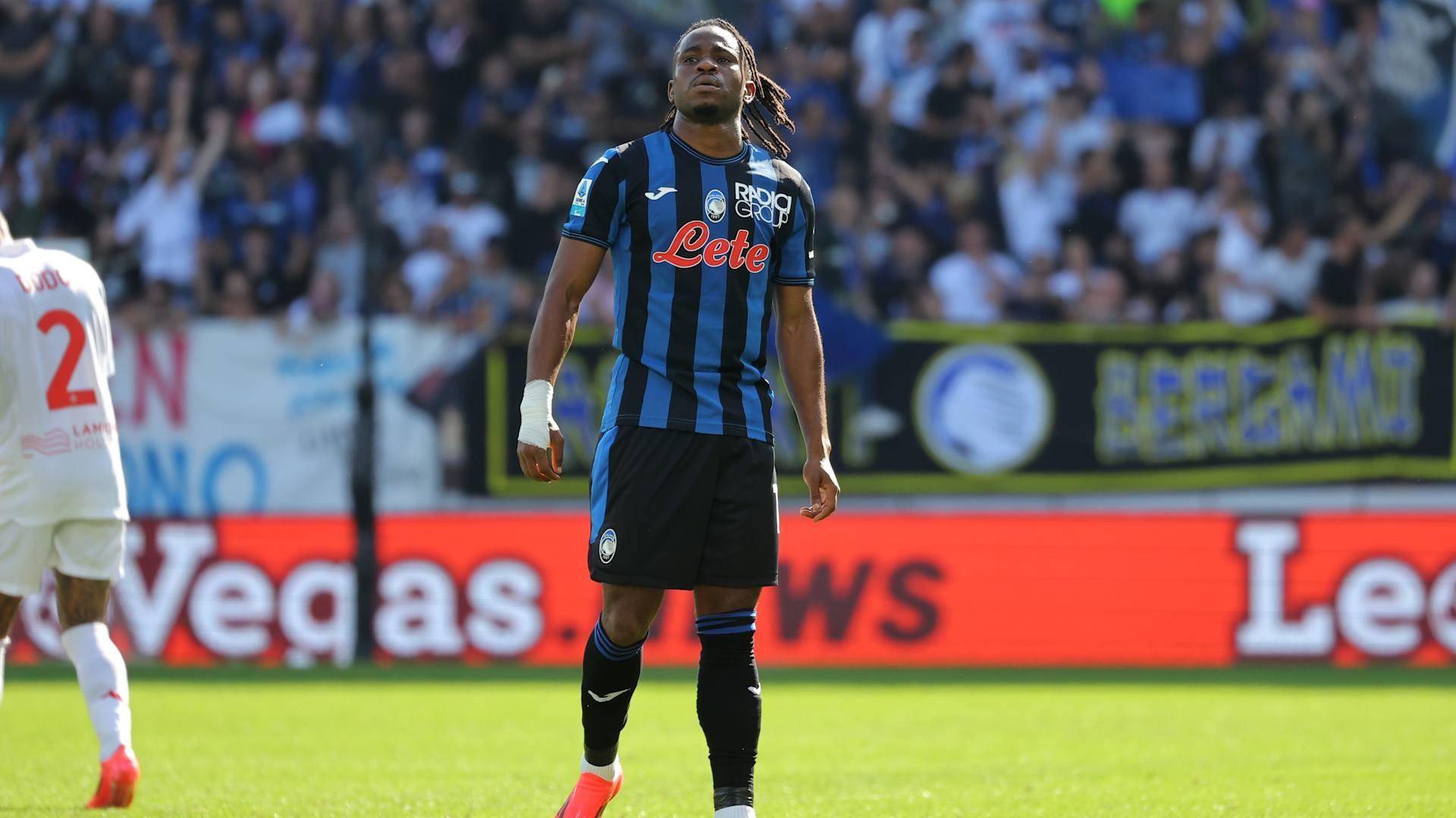 包含亚特兰大球队士气高涨，备战下一场的词条