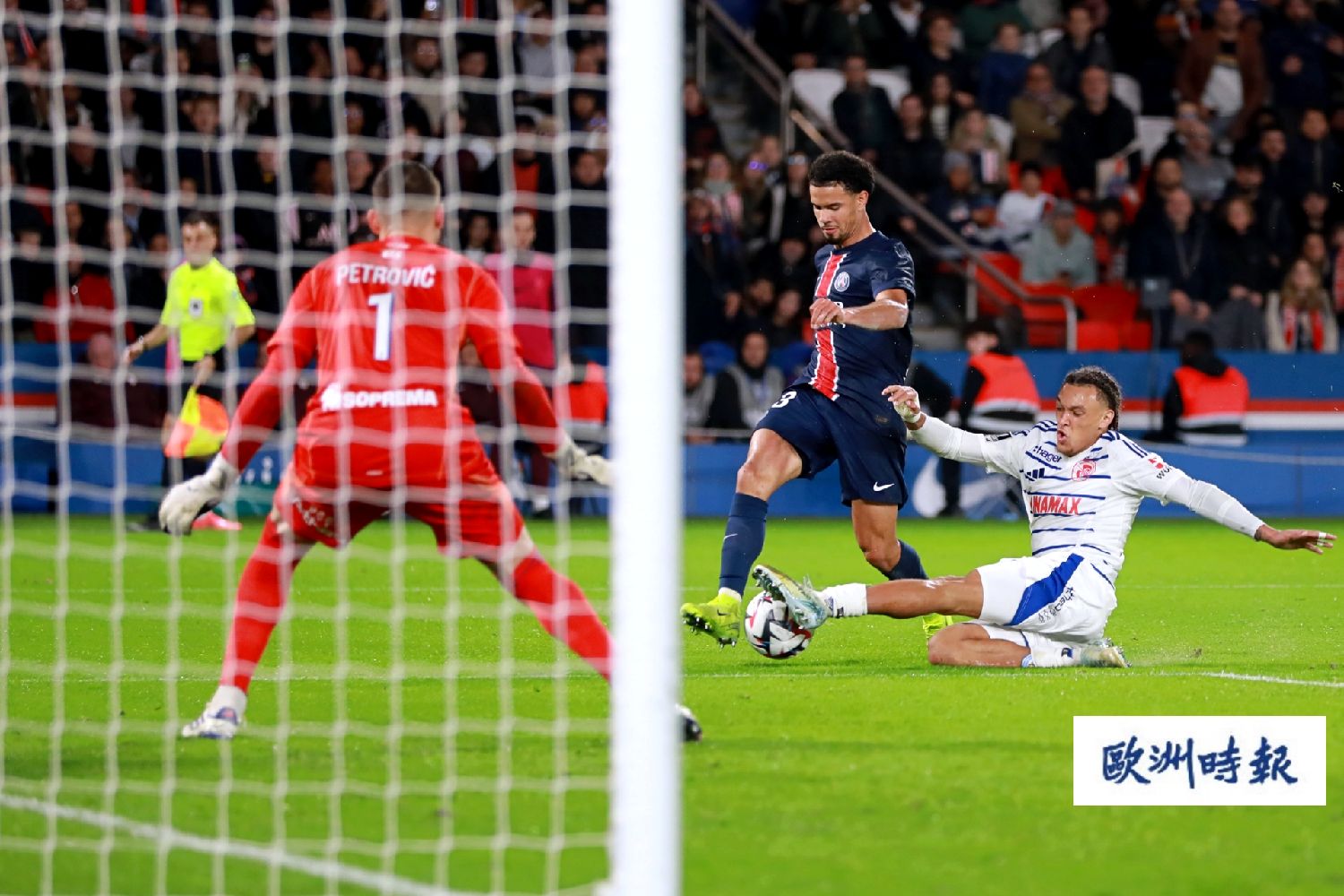 巴黎圣日耳曼强势战胜对手，继续领跑