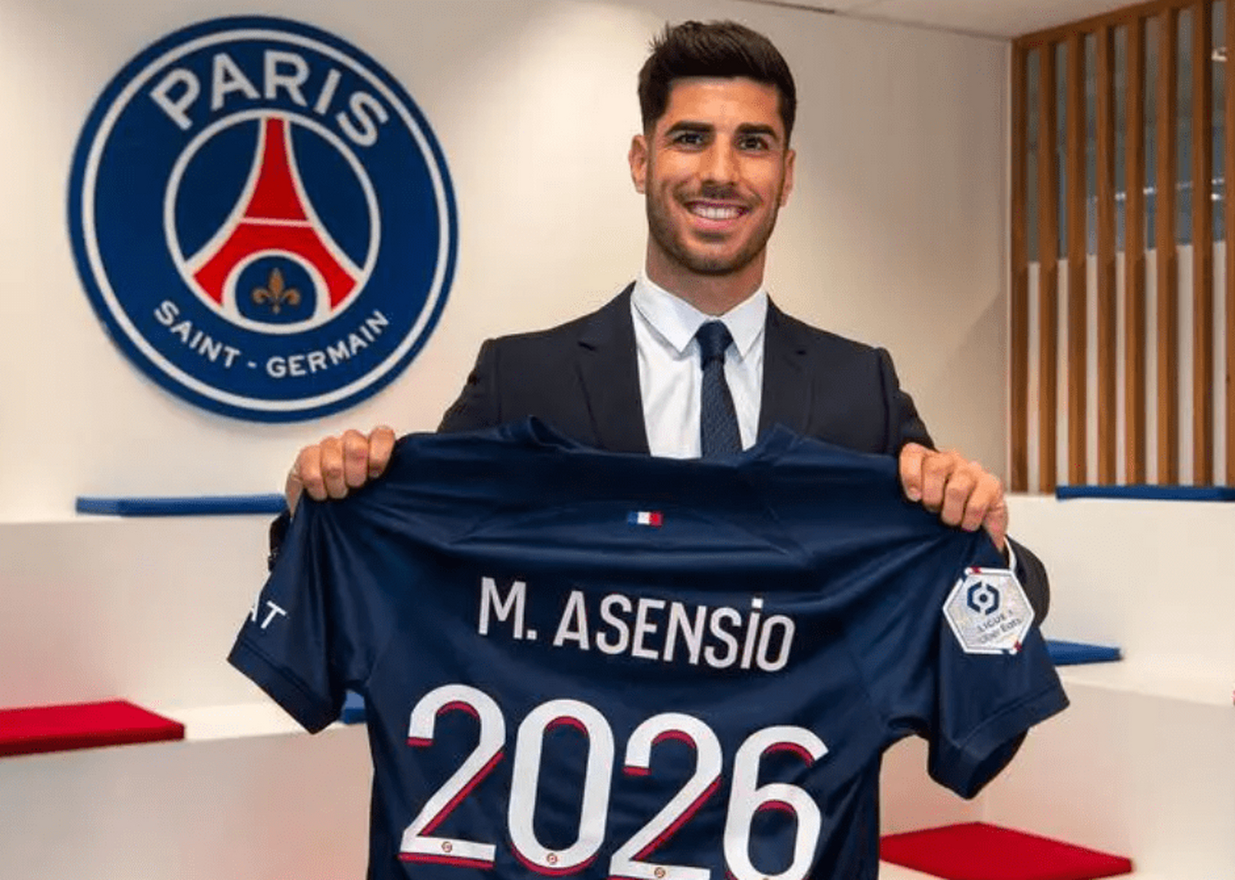 巴黎圣日耳曼引进世界级门将:重塑后防线的简单介绍 巴黎圣日耳曼引进世界级门将:重塑后防线的简单介绍