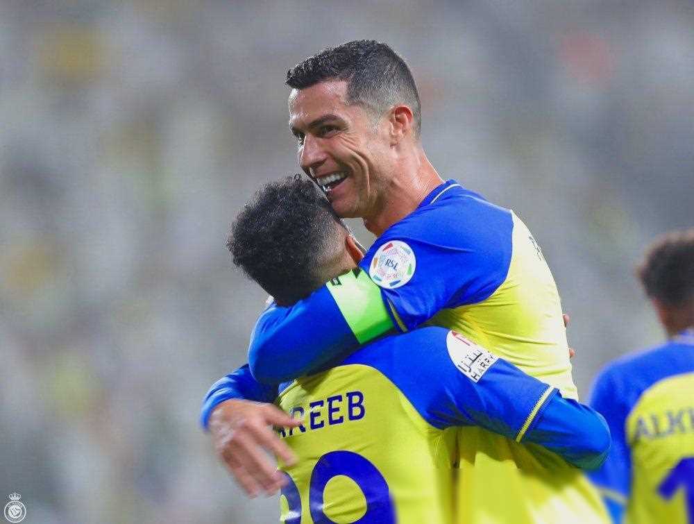 正在进行的欧洲足球联赛,引发球迷热议 正在进行的欧洲足球联赛,引发球迷热议