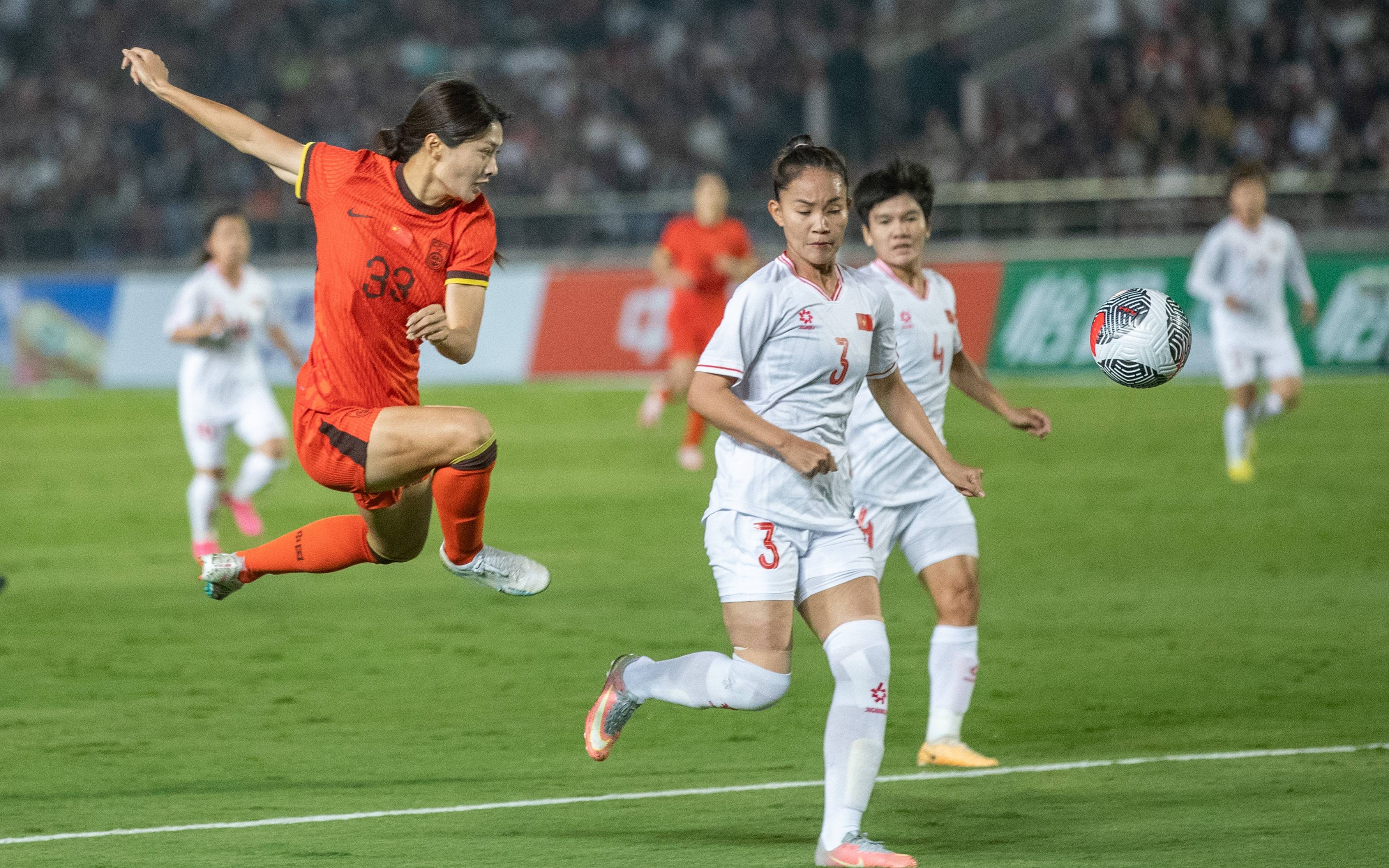亚洲女足锦标赛中,中国队员获得最佳运动员称号 亚洲女足锦标赛中,中国队员获得最佳运动员称号
