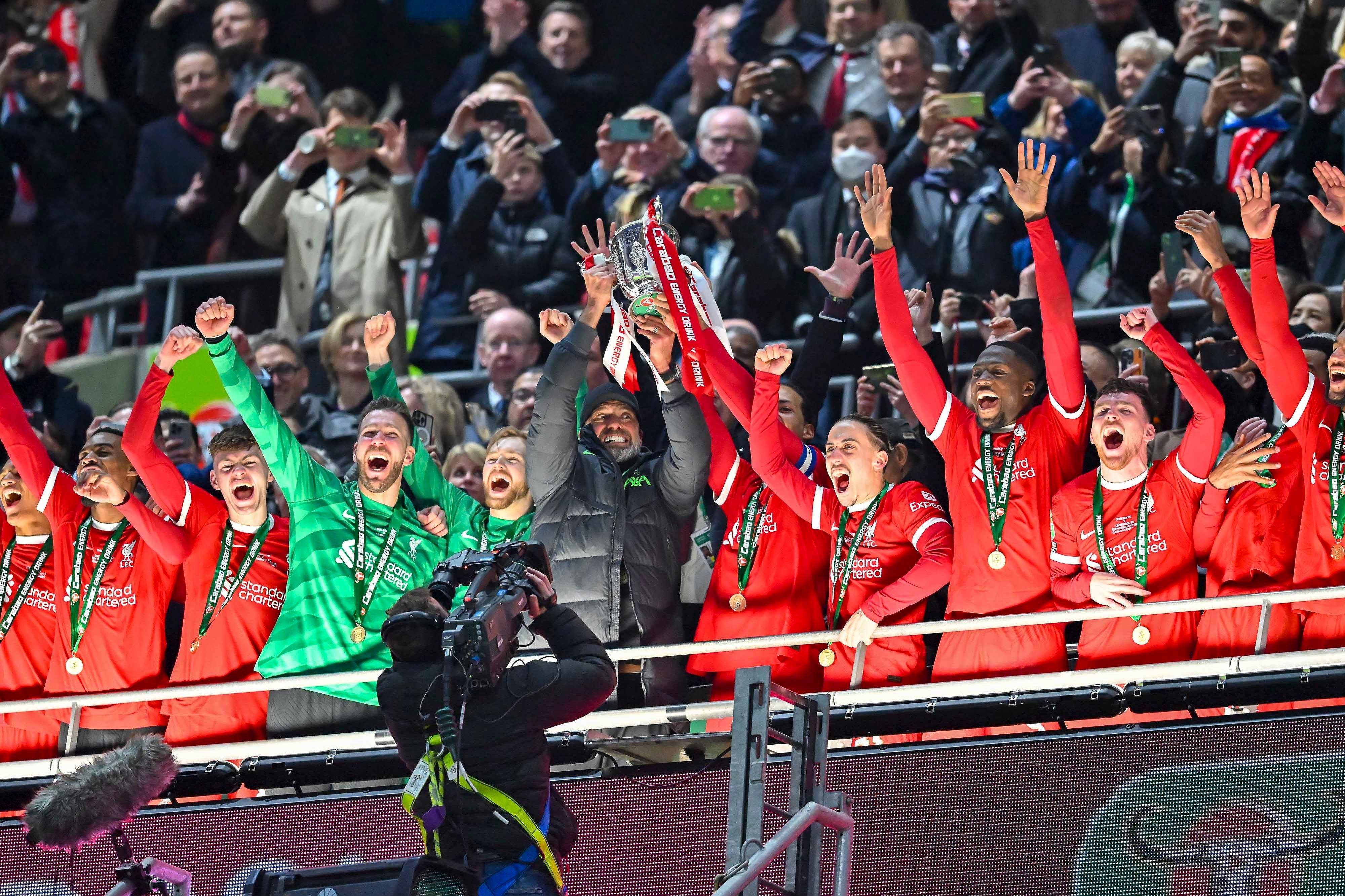 曼联联赛得意，不败纪录惊艳欧洲的简单介绍