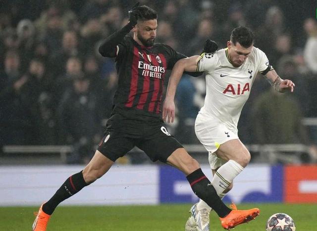 AC米兰大比分落败,双线作战压力增大的简单介绍 AC米兰大比分落败,双线作战压力增大的简单介绍