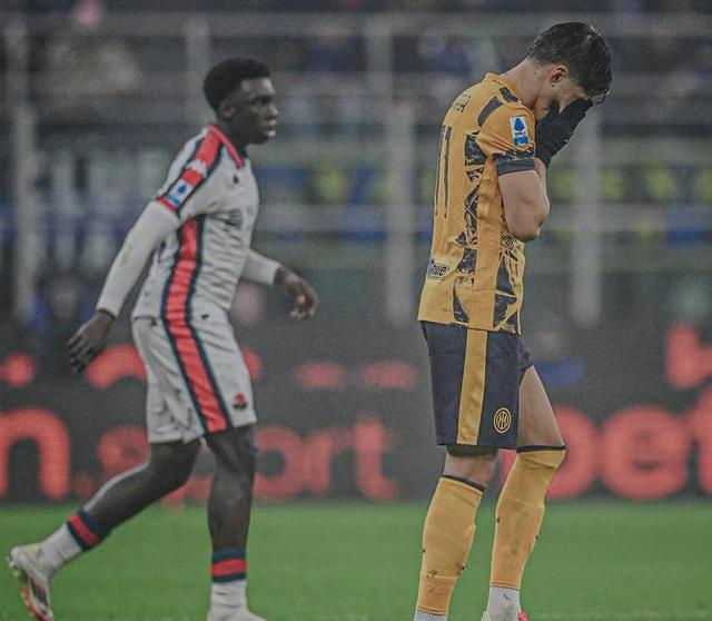 AC米兰大比分落败,双线作战压力增大的简单介绍 AC米兰大比分落败,双线作战压力增大的简单介绍