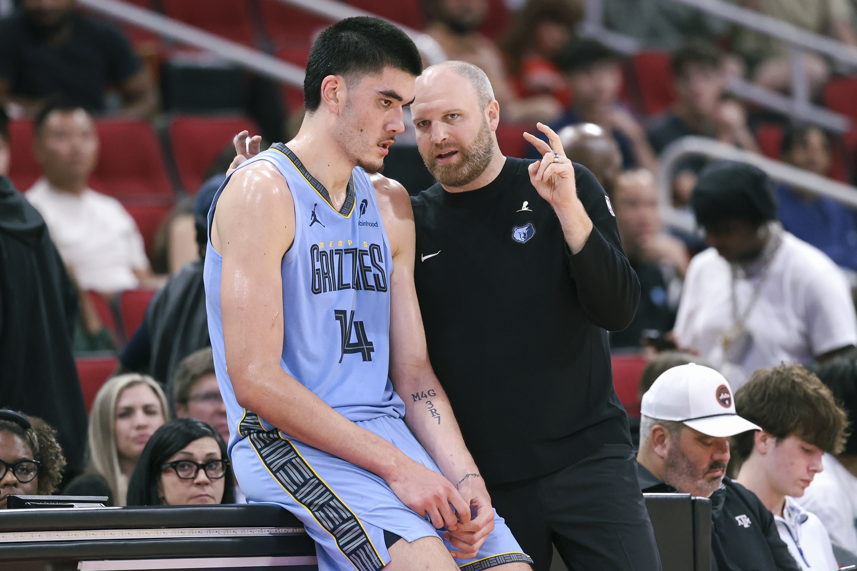 灰熊血洗雷霆晋级东决,开拓者连胜突围的简单介绍 灰熊血洗雷霆晋级东决,开拓者连胜突围的简单介绍