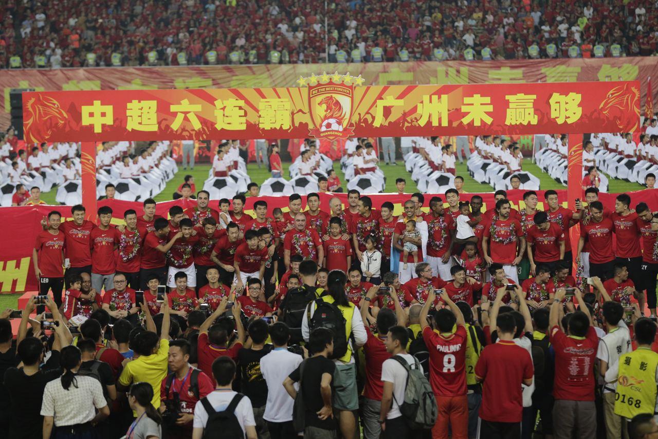 广州恒大考察尤文图斯后卫,或与其洽谈转会事宜的简单介绍 广州恒大考察尤文图斯后卫,或与其洽谈转会事宜的简单介绍