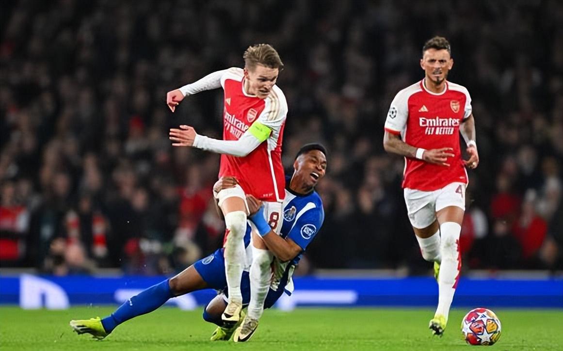 阿森纳主场对阵旧主卡迪夺冠？