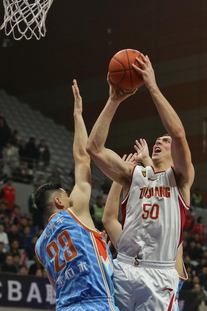 福建队主场失利,被浙江稠州银行队击败 福建队主场失利,被浙江稠州银行队击败