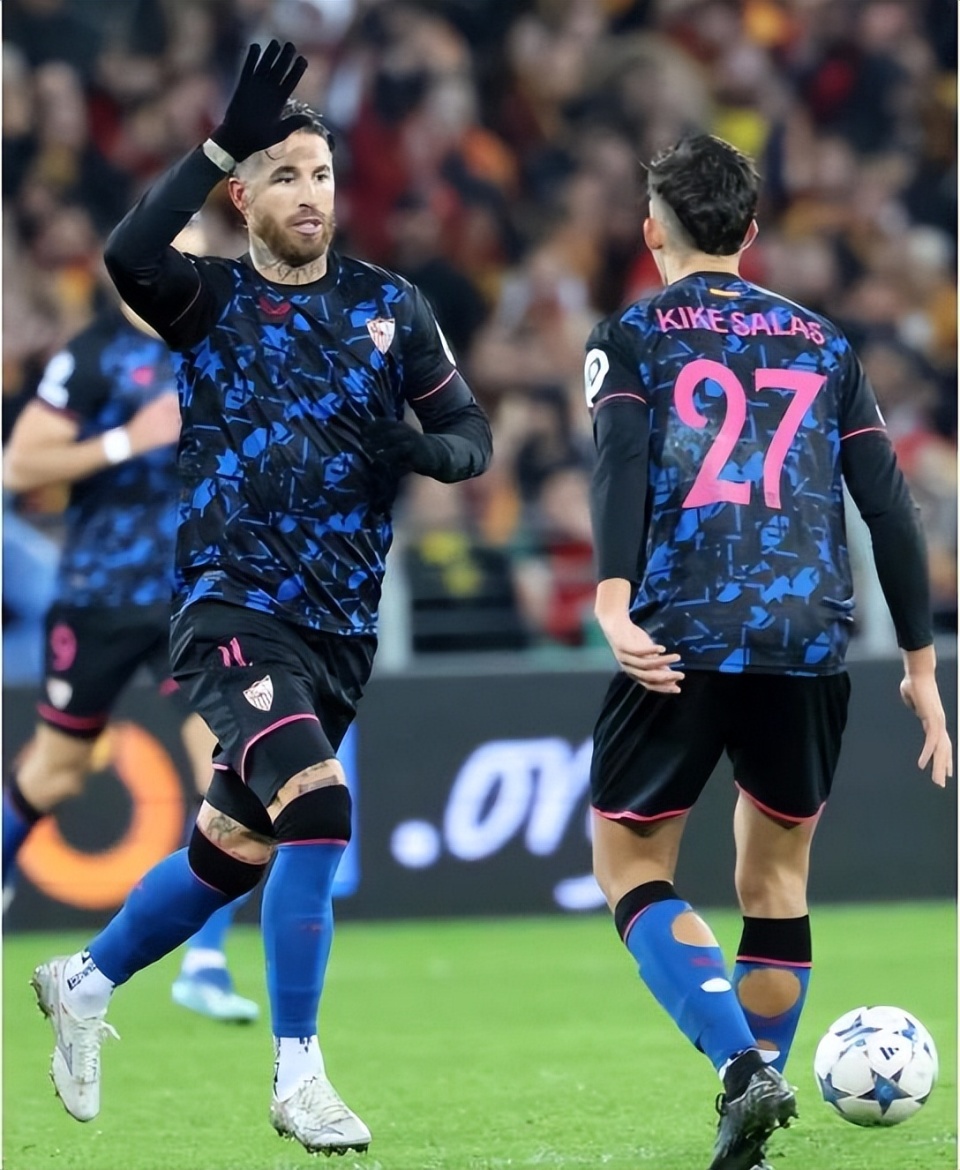 包含皇家马德里客场逆转曼联,晋级四强的词条 包含皇家马德里客场逆转曼联,晋级四强的词条