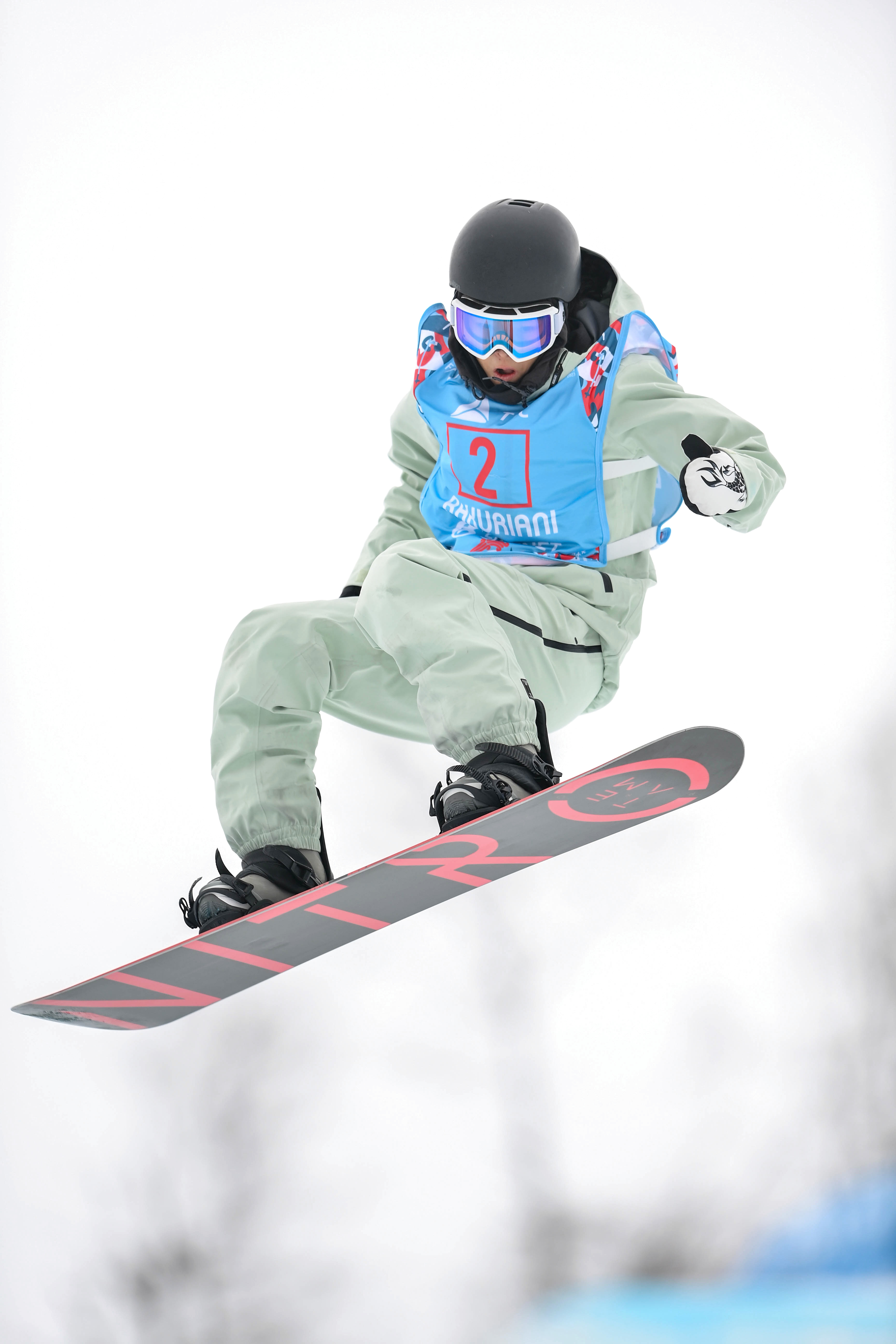 瑞士滑雪选手拿下个人全能冠军 瑞士滑雪选手拿下个人全能冠军