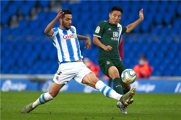 关于皇家社会坚守前四，胜利为排名巩固阵地的信息