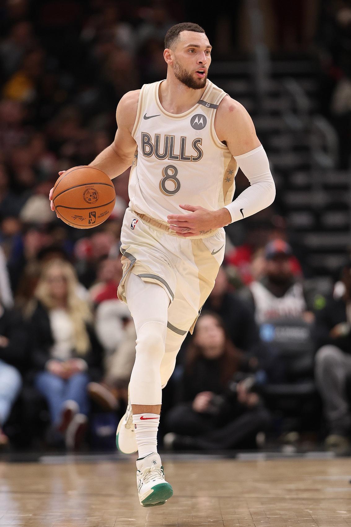 包含公牛客场复仇绿军，拉文取得全队最高分的词条