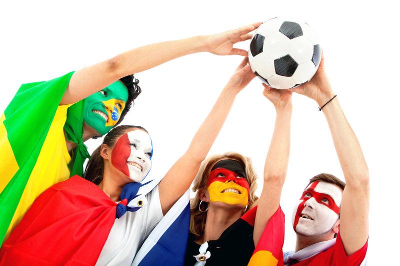 瑞士队意外闯关足球迷欢呼 瑞士队意外闯关足球迷欢呼