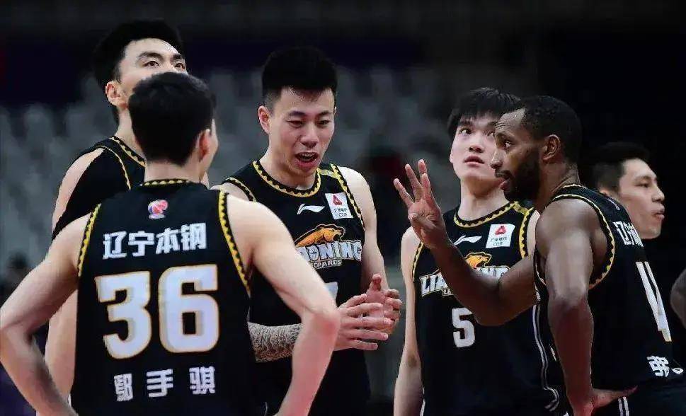 关于山东队实力超群,登顶CBA季后赛头名的信息 关于山东队实力超群,登顶CBA季后赛头名的信息