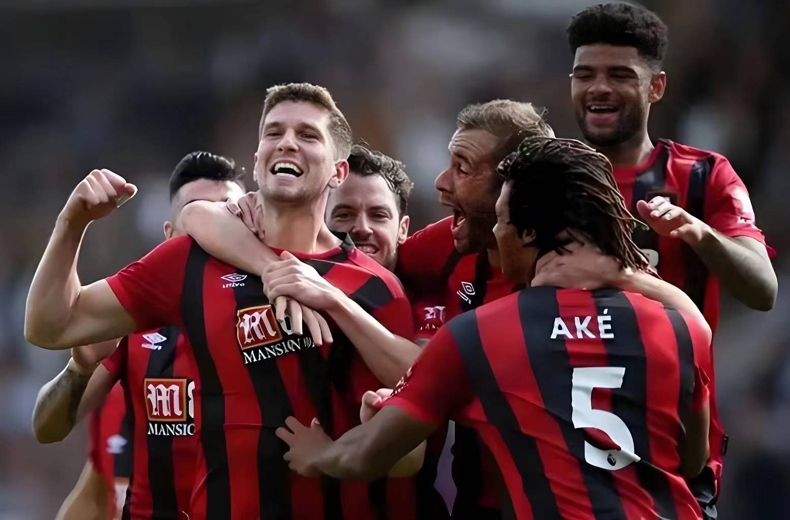 小组赛欧冠:英格兰不敌AC米兰,争议判罚 小组赛欧冠:英格兰不敌AC米兰,争议判罚