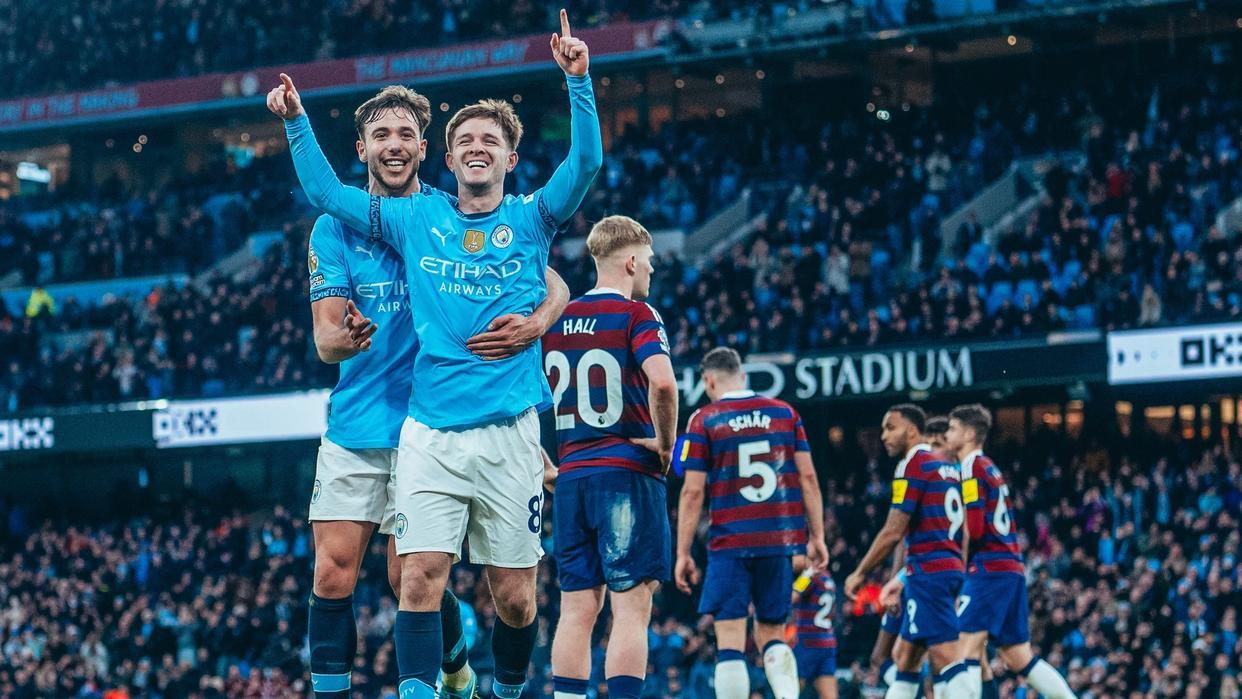 刚刚焦点:曼城险胜,球迷沸腾的简单介绍 刚刚焦点:曼城险胜,球迷沸腾的简单介绍