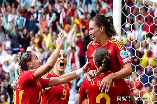 英格兰女足队备战世界杯,全力冲击冠军 英格兰女足队备战世界杯,全力冲击冠军