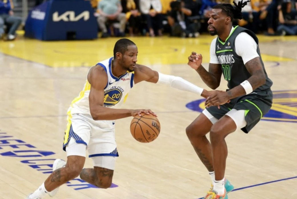 黄蜂擒获篮网,拉塞尔挥手道别 黄蜂擒获篮网,拉塞尔挥手道别