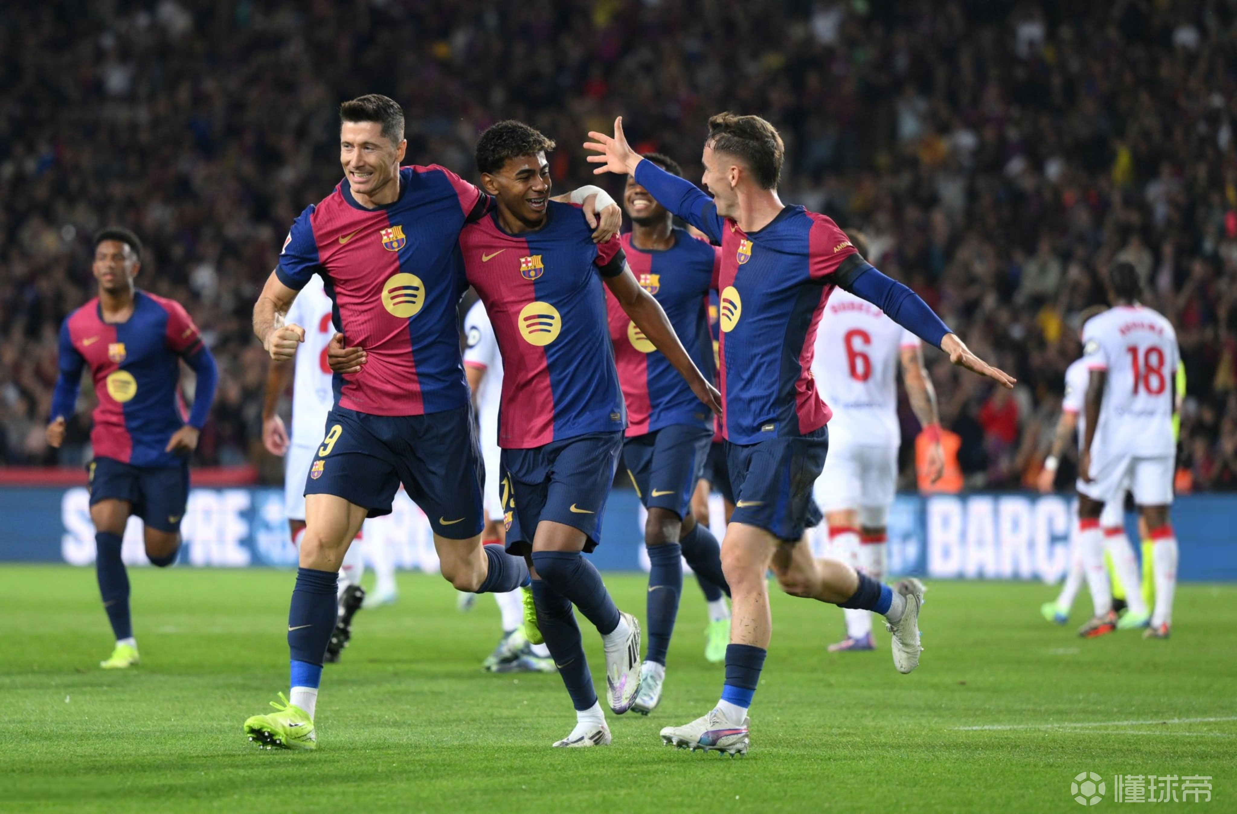 包含巴萨主场告捷,继续领跑西甲积分榜的词条 包含巴萨主场告捷,继续领跑西甲积分榜的词条