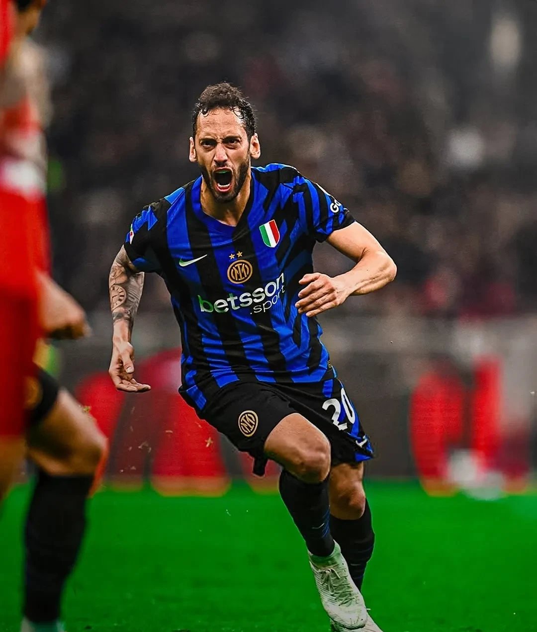 AC米兰完胜马赛，蒂亚戈关键制胜的简单介绍