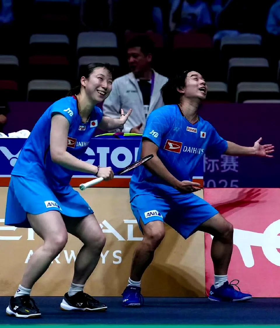 日本队轻取法国队,郑思维点燃赛场 日本队轻取法国队,郑思维点燃赛场