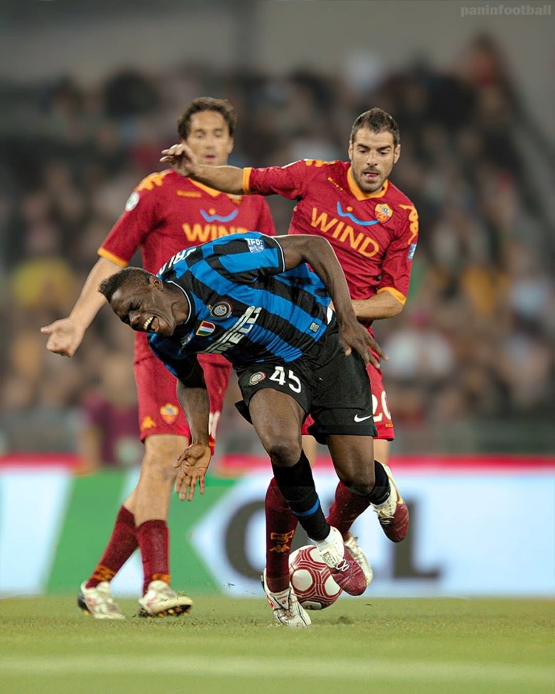 国际米兰绝杀葡萄牙,马丁内利带队取胜 国际米兰绝杀葡萄牙,马丁内利带队取胜