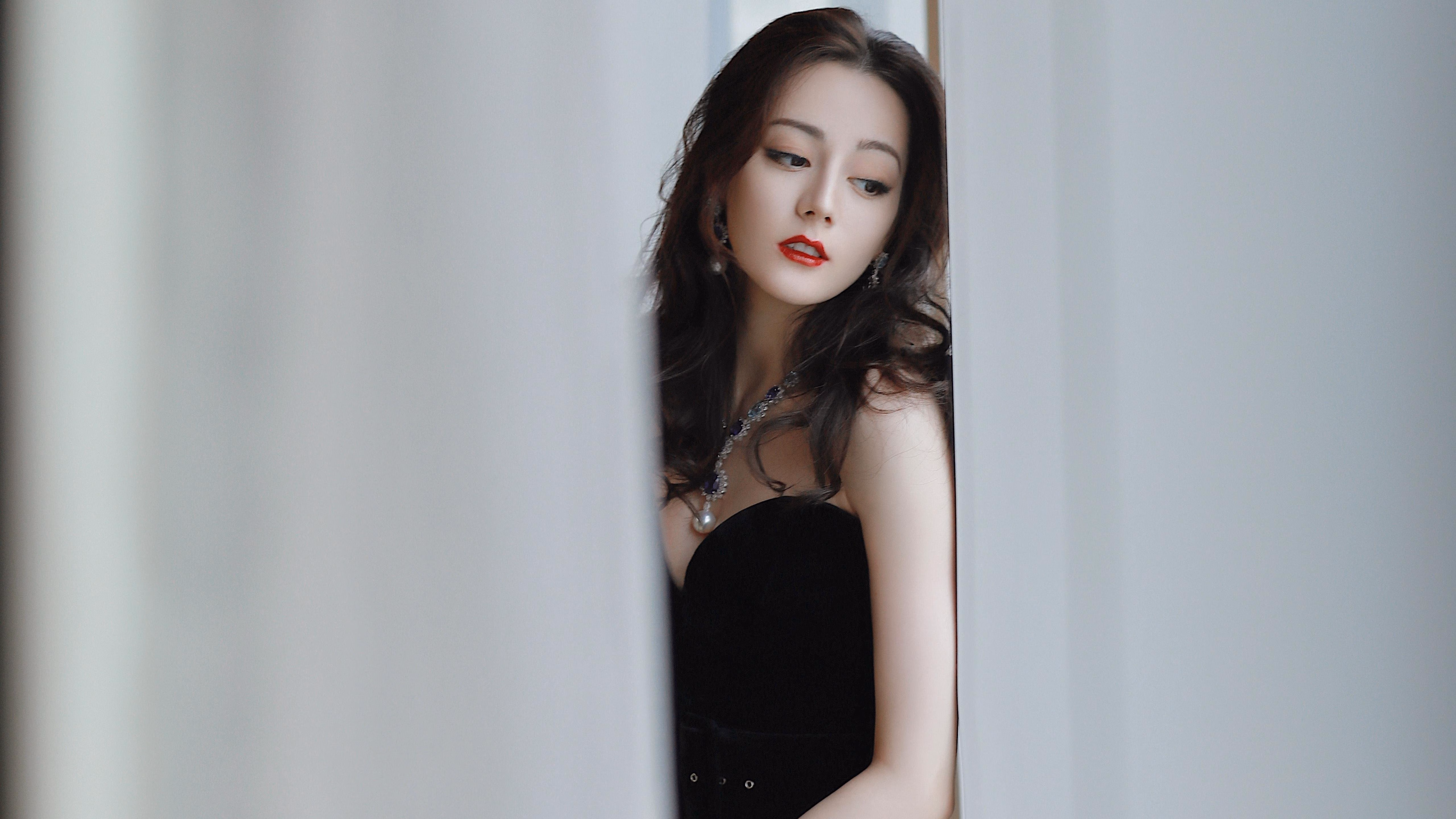 美加墨世界杯焦点战，森林狼防守锁死上海队